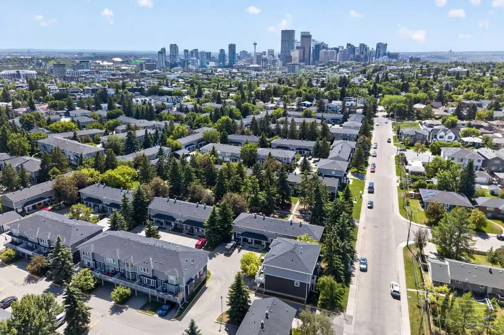 624 Regal Park NE Calgary AB T3E 0S6