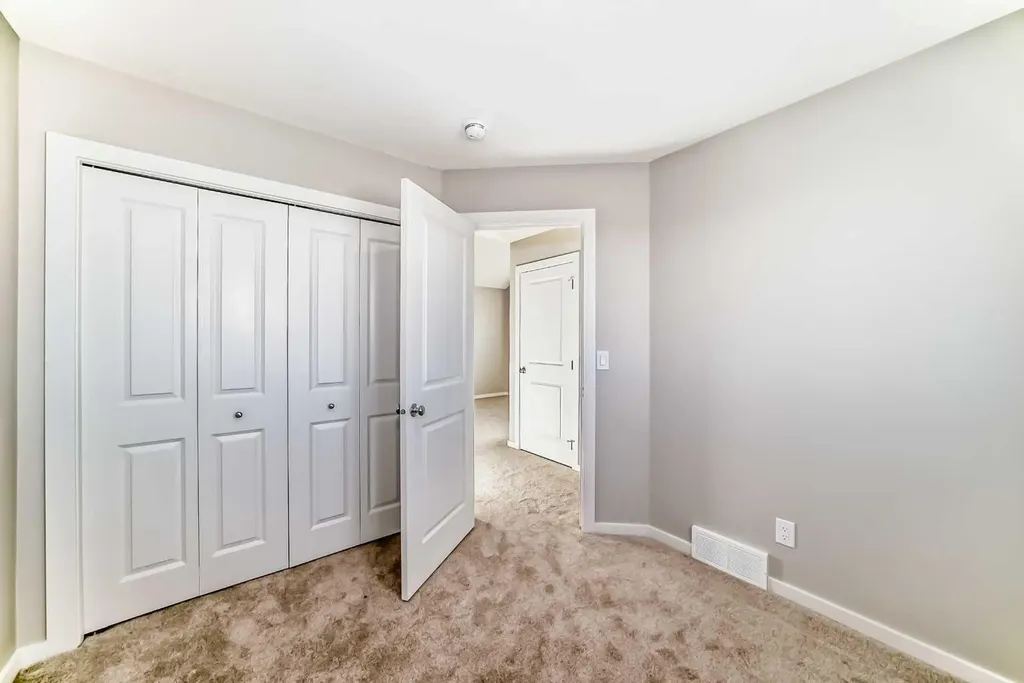 3037 Lanark Boulevard SE Airdrie AB T4A 3P1
