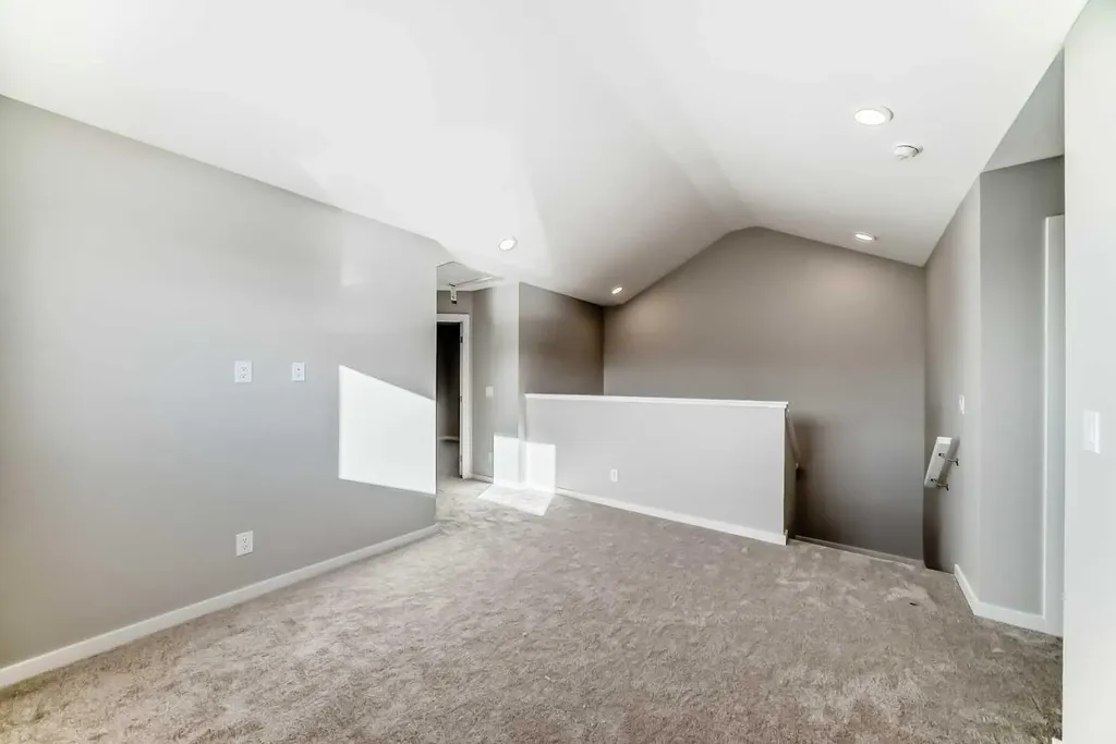 3037 Lanark Boulevard SE Airdrie AB T4A 3P1