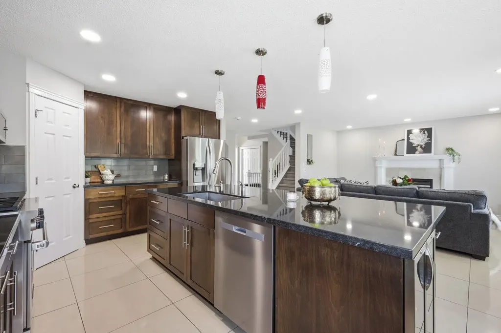 331 Millview Bay SW Calgary AB T2Y 3Y1