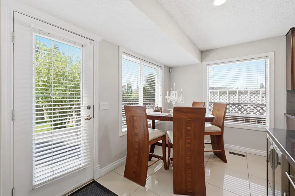 331 Millview Bay SW Calgary AB T2Y 3Y1