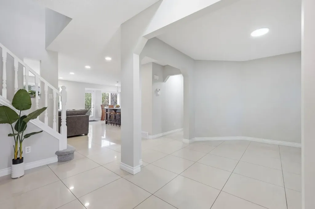 331 Millview Bay SW Calgary AB T2Y 3Y1
