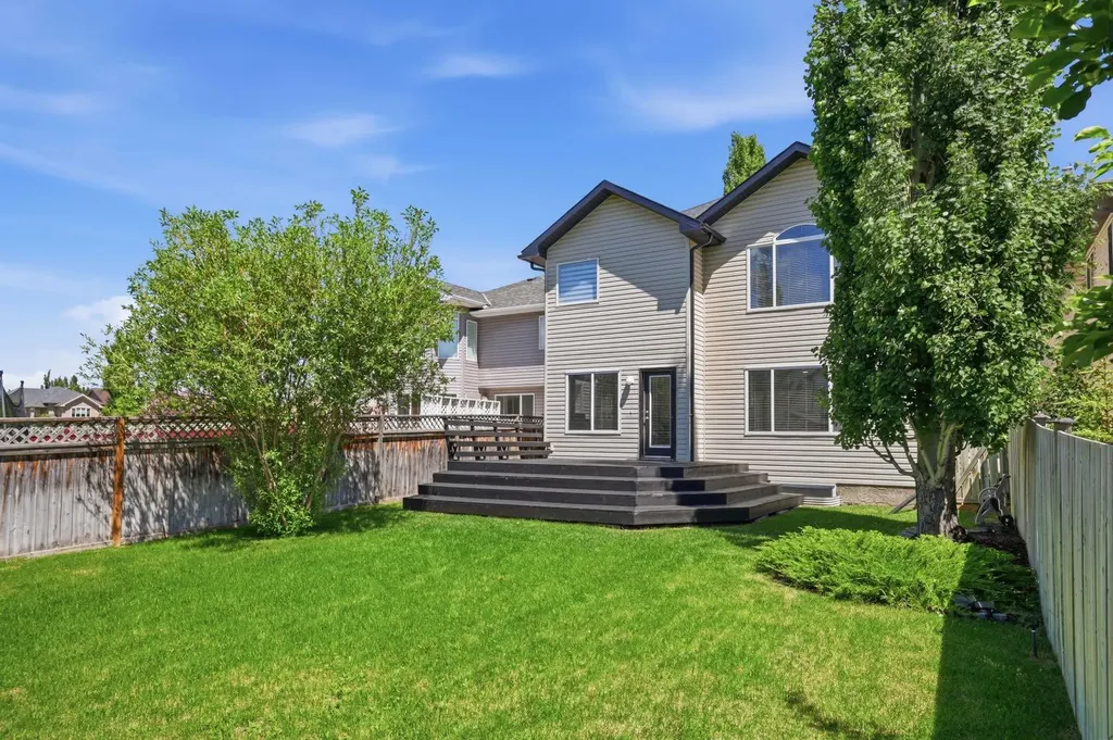 331 Millview Bay SW Calgary AB T2Y 3Y1
