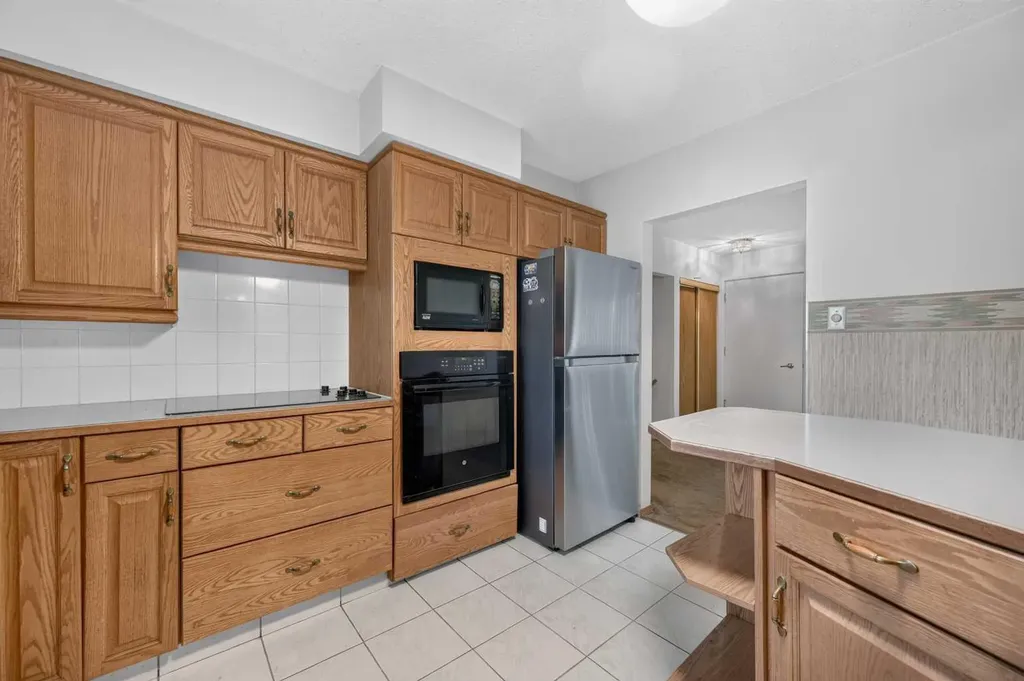 117 Fairview Drive SE Calgary AB T2H 1B4