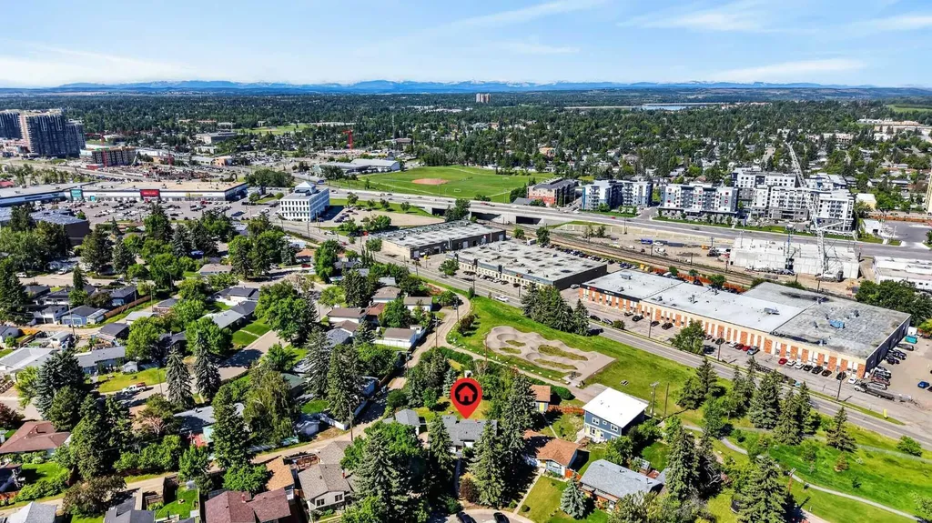 117 Fairview Drive SE Calgary AB T2H 1B4