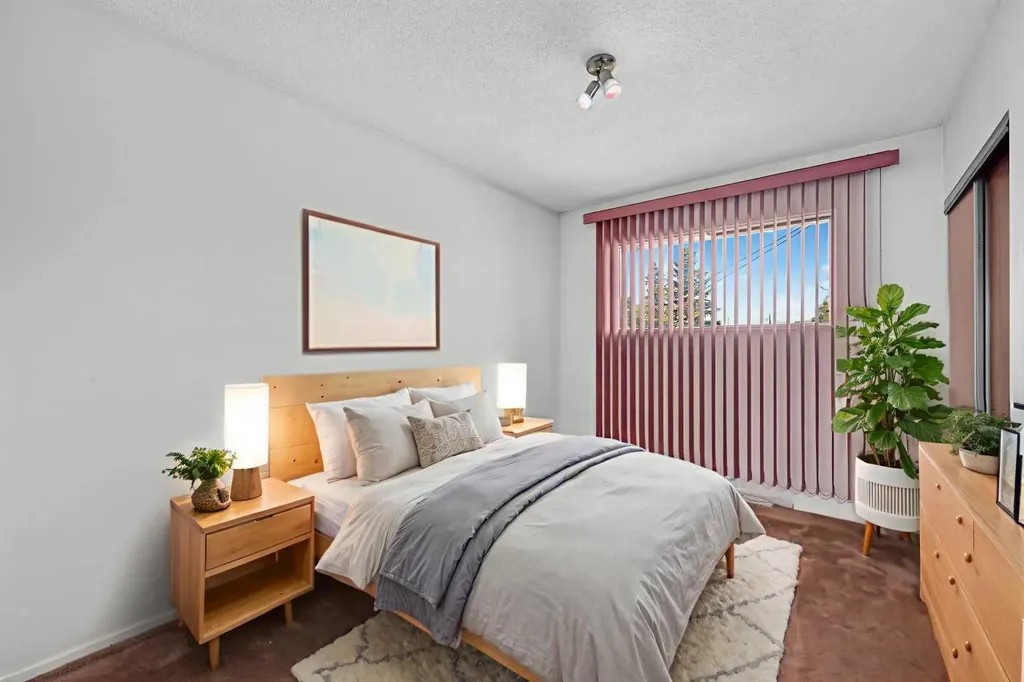 117 Fairview Drive SE Calgary AB T2H 1B4