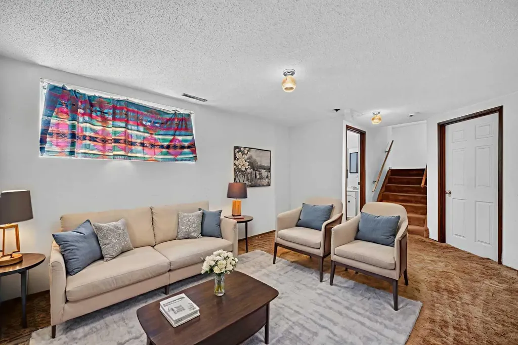 117 Fairview Drive SE Calgary AB T2H 1B4