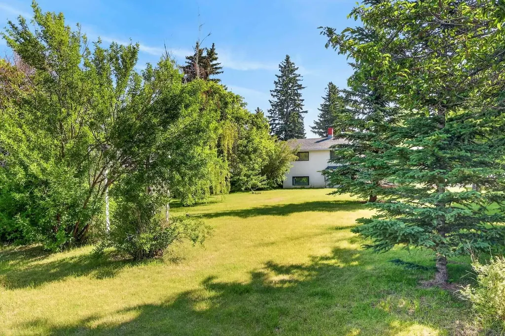 117 Fairview Drive SE Calgary AB T2H 1B4