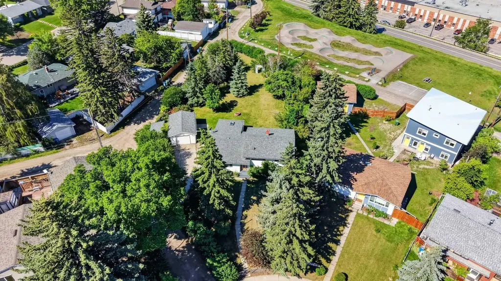 117 Fairview Drive SE Calgary AB T2H 1B4
