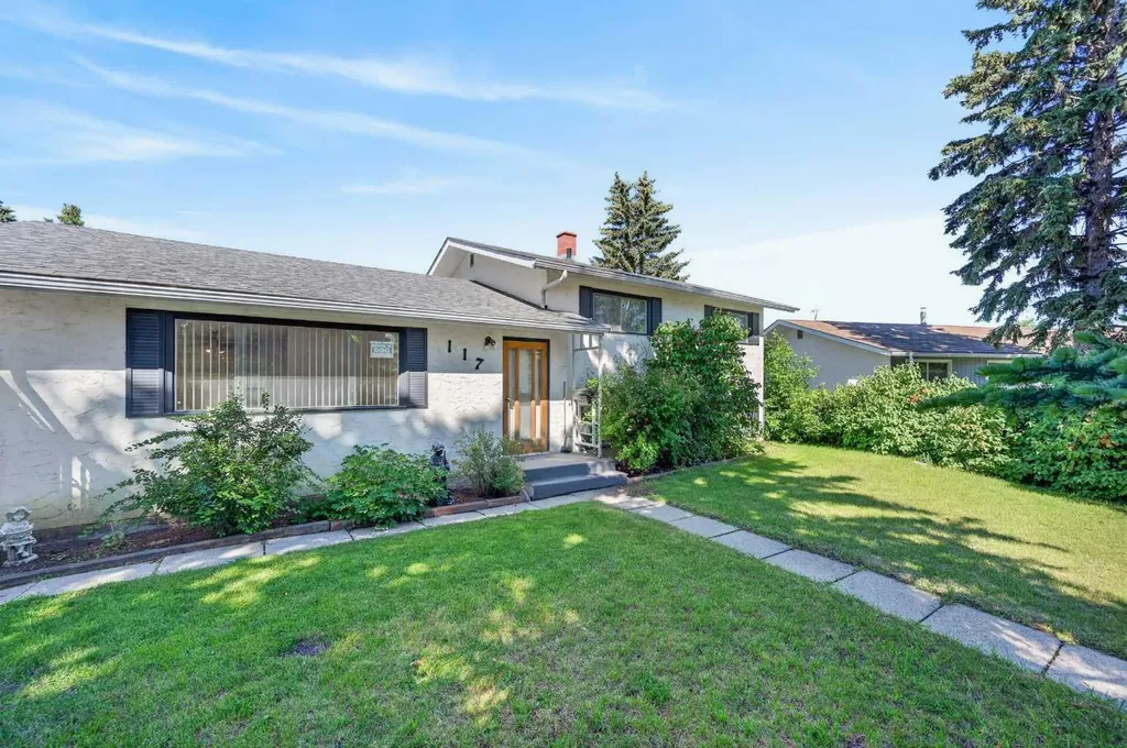 117 Fairview Drive SE Calgary AB T2H 1B4