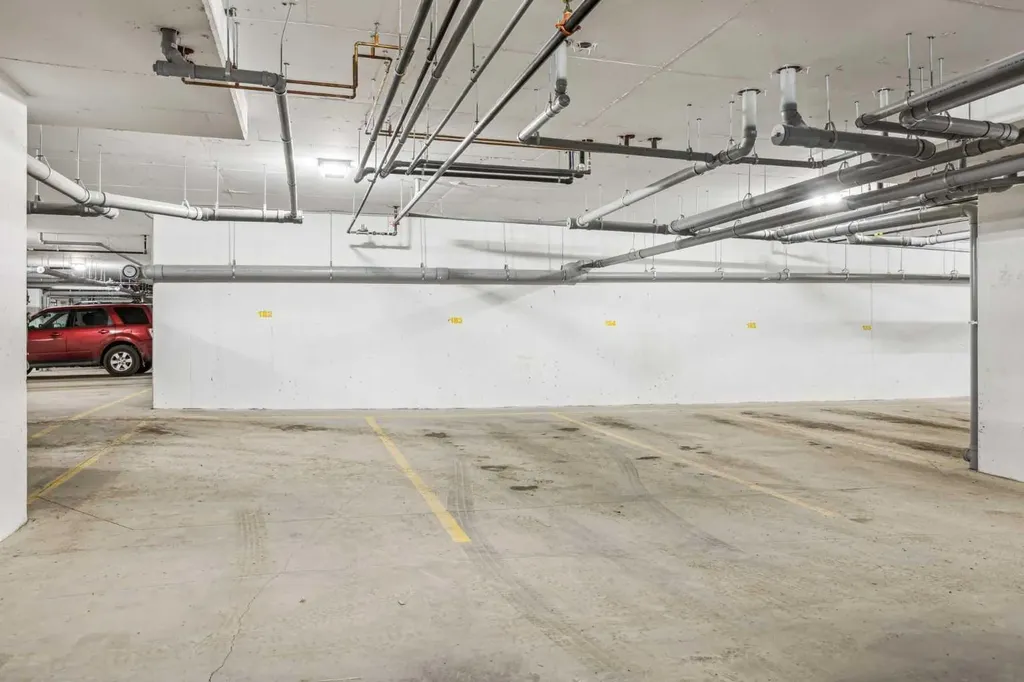 20295 Seton Way SE Calgary AB T3M3X3