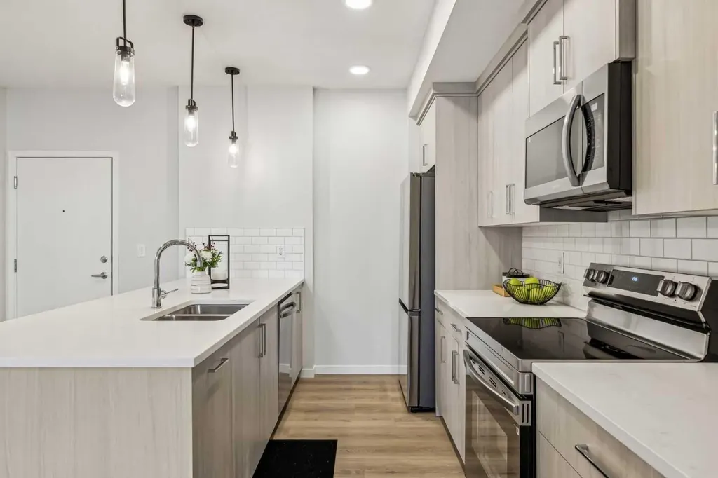 20295 Seton Way SE Calgary AB T3M3X3
