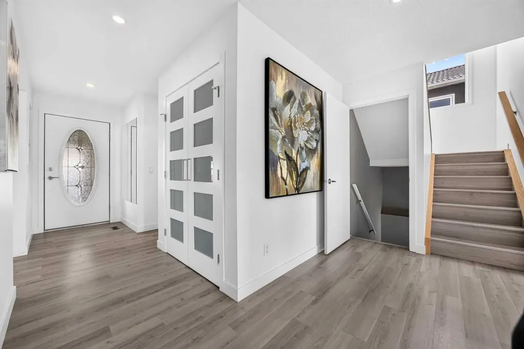 7 Signature Mews SW Calgary AB T3H 2V6