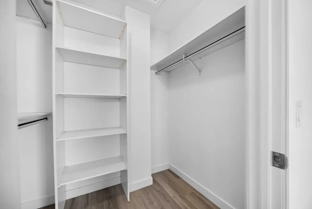 7 Signature Mews SW Calgary AB T3H 2V6