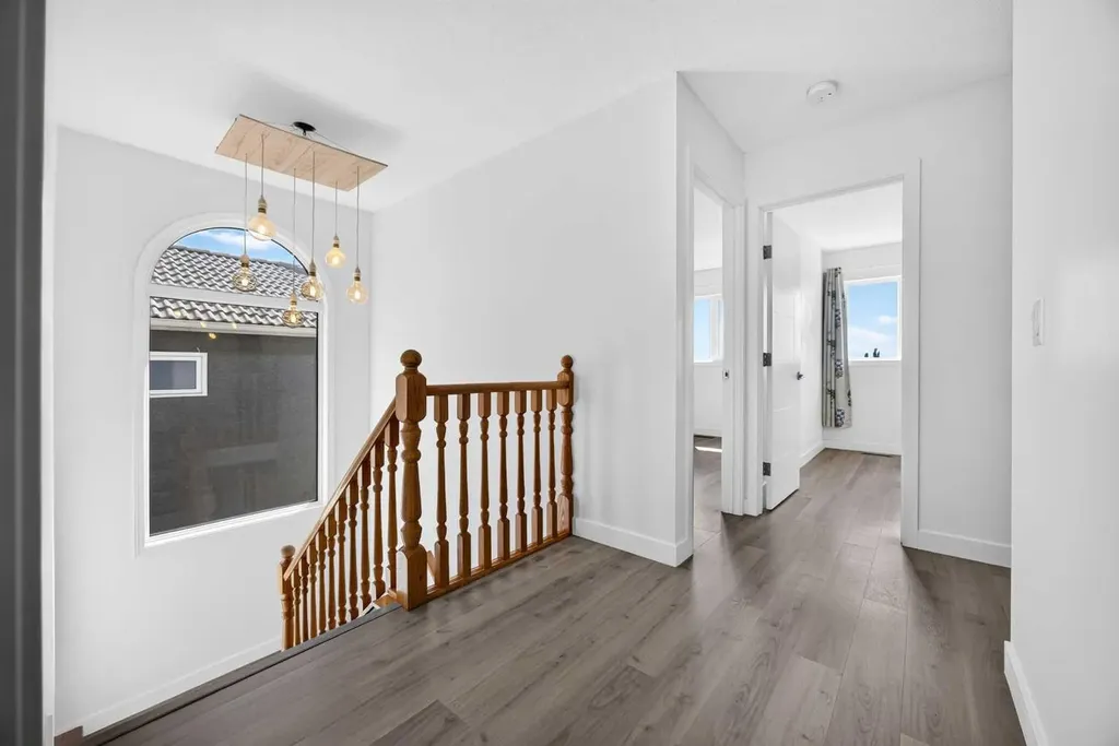 7 Signature Mews SW Calgary AB T3H 2V6