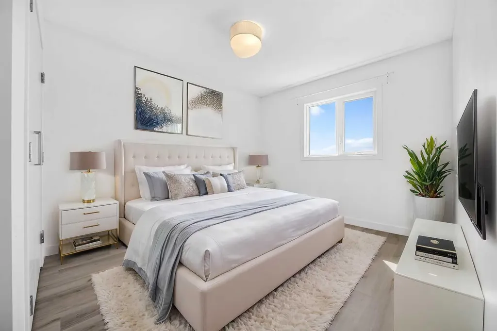 7 Signature Mews SW Calgary AB T3H 2V6