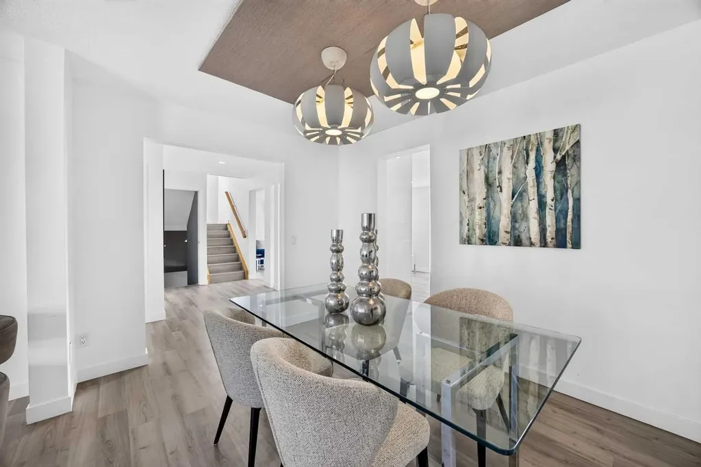 7 Signature Mews SW Calgary AB T3H 2V6