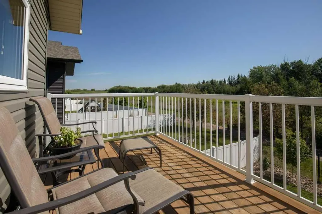 109 Ash Close Blackfalds AB T4M 0H9