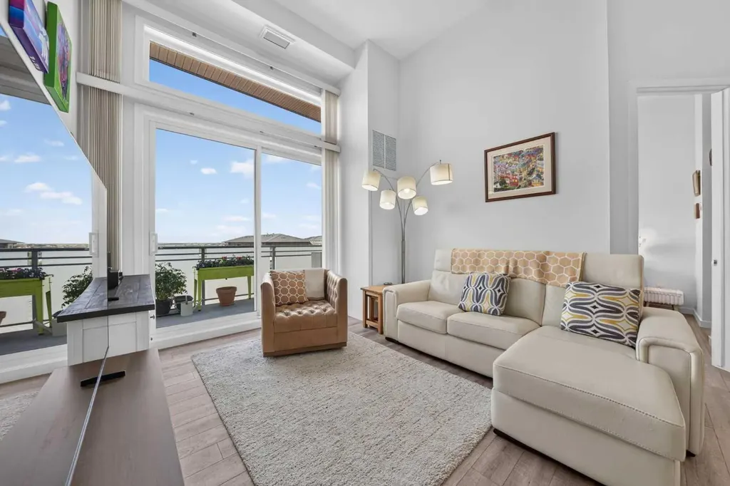 11 Mahogany Circle SE Calgary AB T3M 1N4