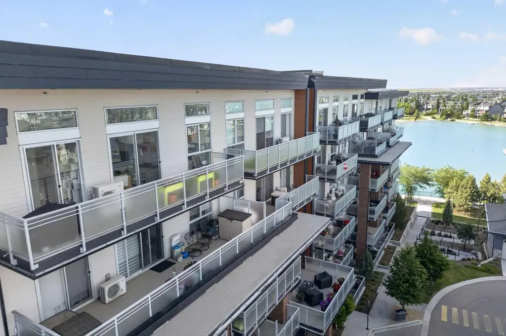 11 Mahogany Circle SE Calgary AB T3M 1N4