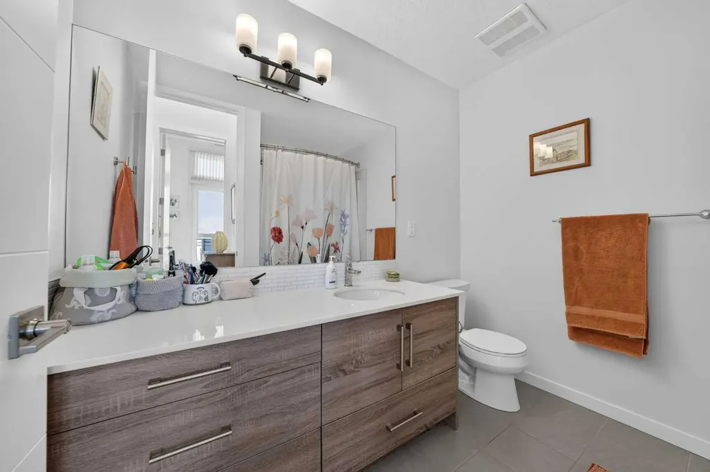 11 Mahogany Circle SE Calgary AB T3M 1N4