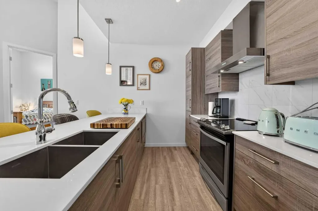 11 Mahogany Circle SE Calgary AB T3M 1N4