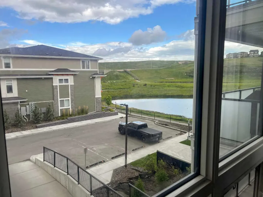 15 Sage Meadows Landing NW Calgary AB T3P 1E5