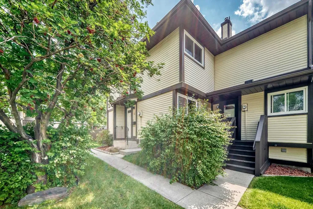 115 Bergen Road NW Calgary AB T3K 1P2