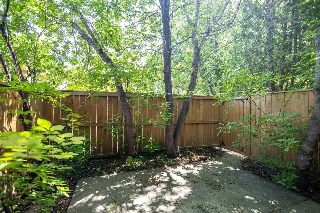 1305 Glenmore Trail SW Calgary AB T2V 4Y8