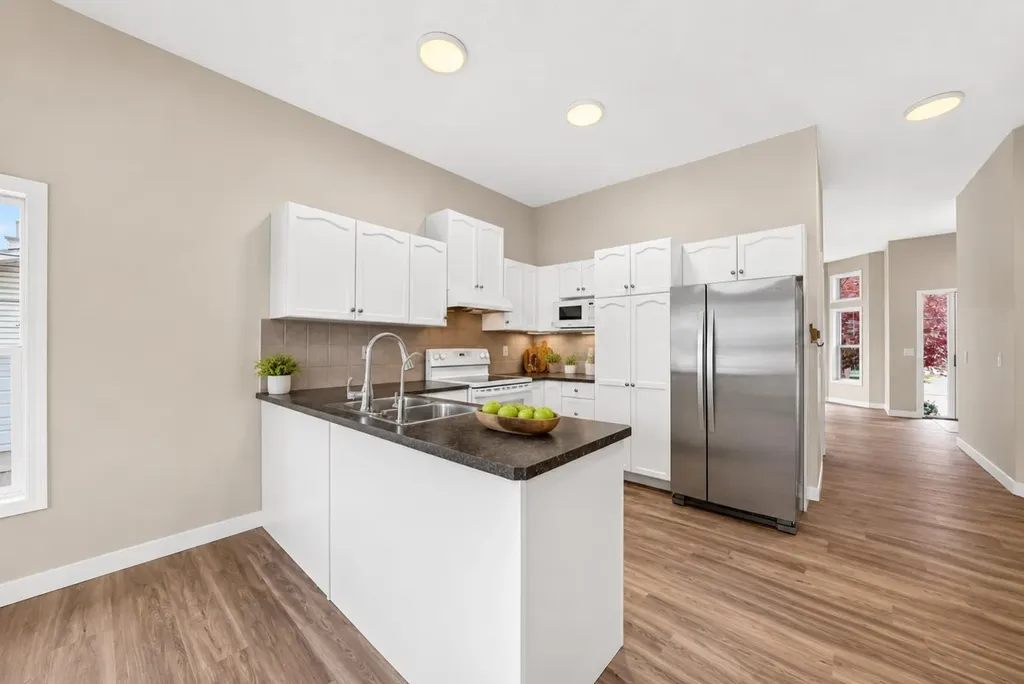 72 Prestwick Pond Terrace SE Calgary AB T2Z 3Z7