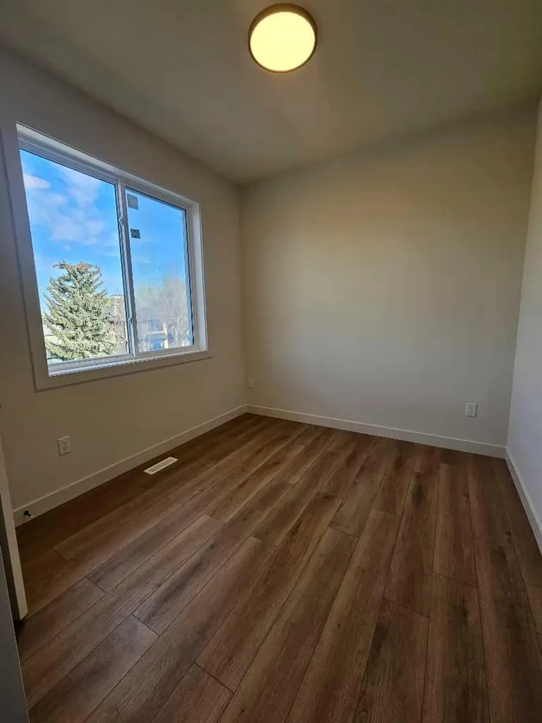 3203 14 Avenue SW Calgary AB t3c0w7