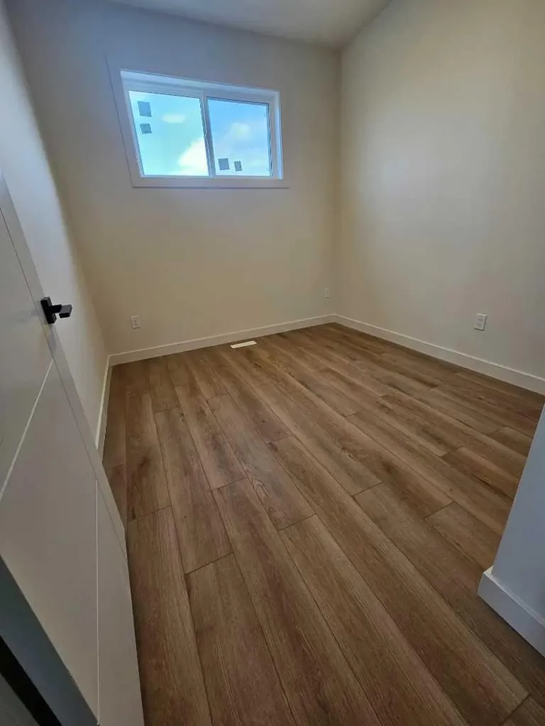 3203 14 Avenue SW Calgary AB t3c0w7