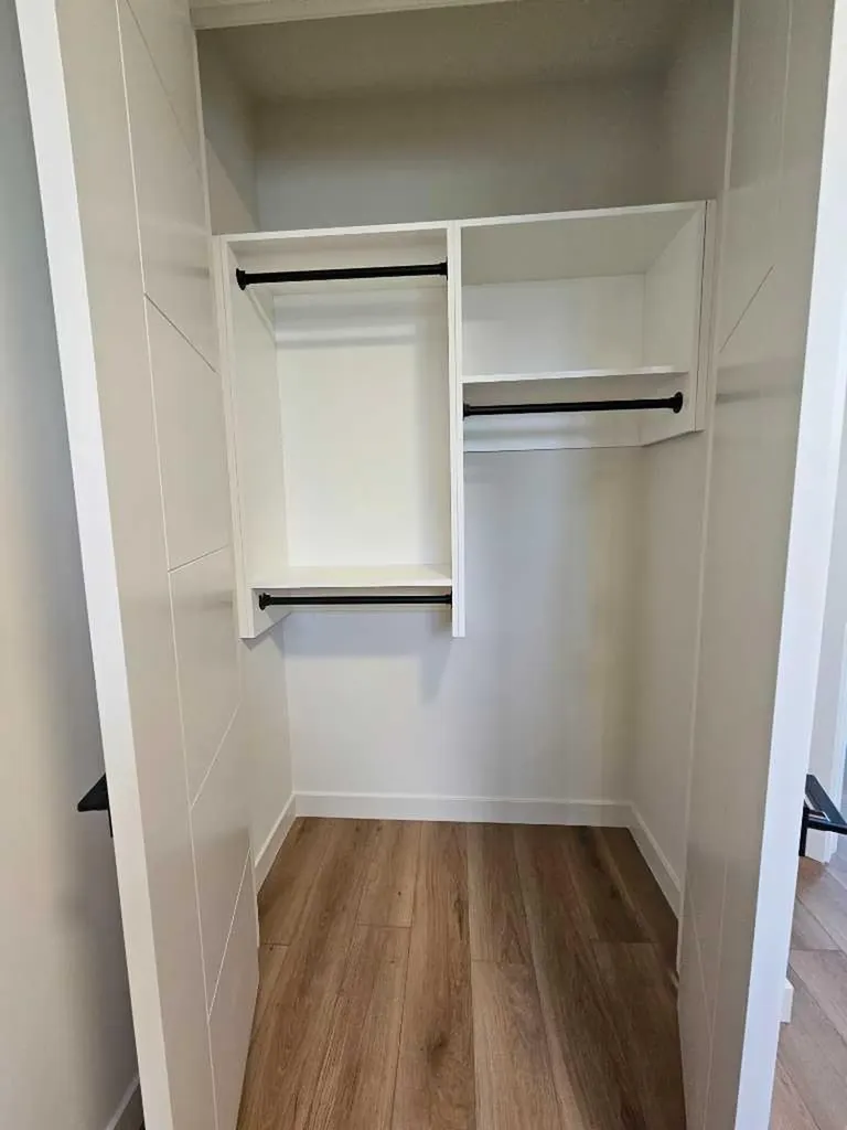 3203 14 Avenue SW Calgary AB t3c0w7
