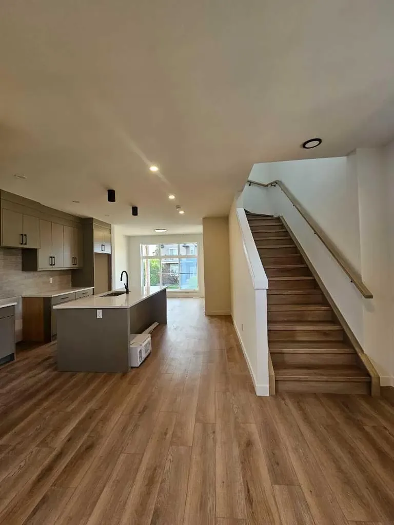 3203 14 Avenue SW Calgary AB t3c0w7