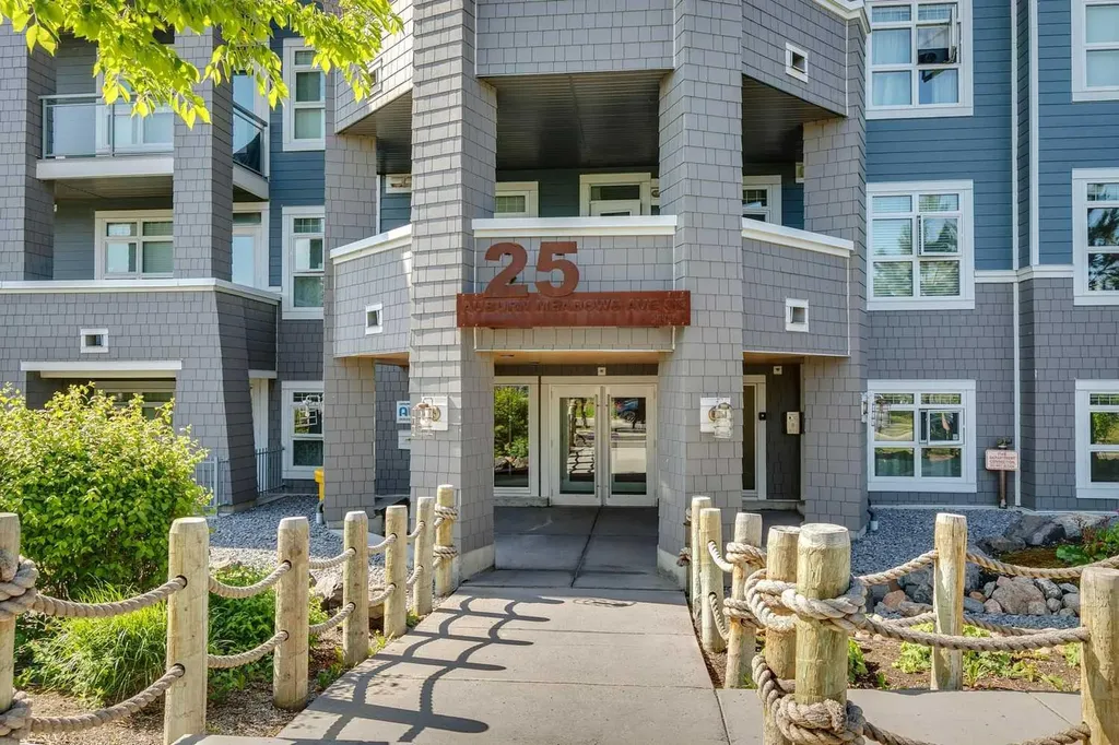 25 Auburn Meadows Avenue SE Calgary AB T3M 2L3