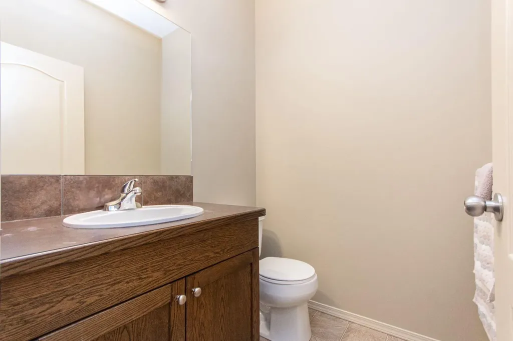 5542 Prairie Ridge Avenue Blackfalds AB T4M 0C2