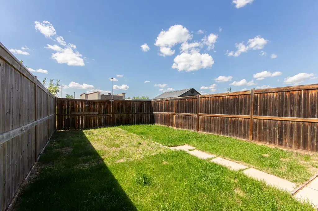5542 Prairie Ridge Avenue Blackfalds AB T4M 0C2