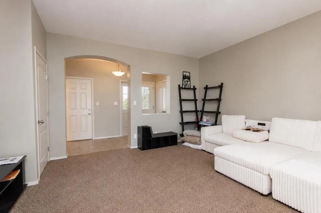 5542 Prairie Ridge Avenue Blackfalds AB T4M 0C2