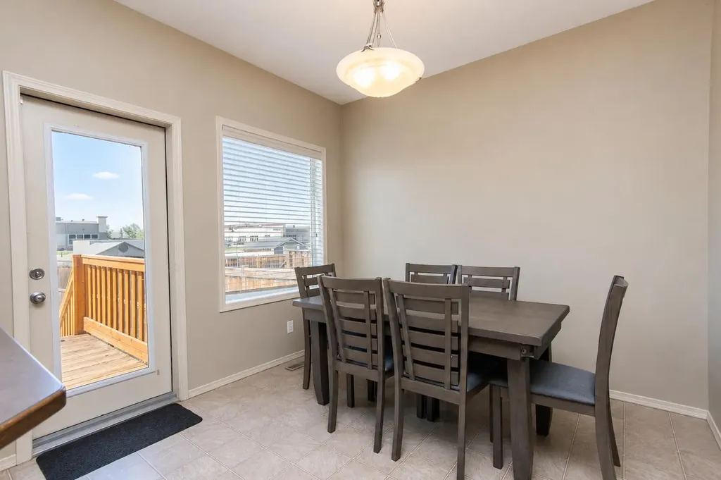 5542 Prairie Ridge Avenue Blackfalds AB T4M 0C2