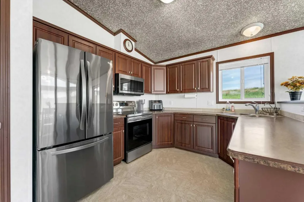 7308 Township Road 124 Rural Cypress County AB T1B 0K9