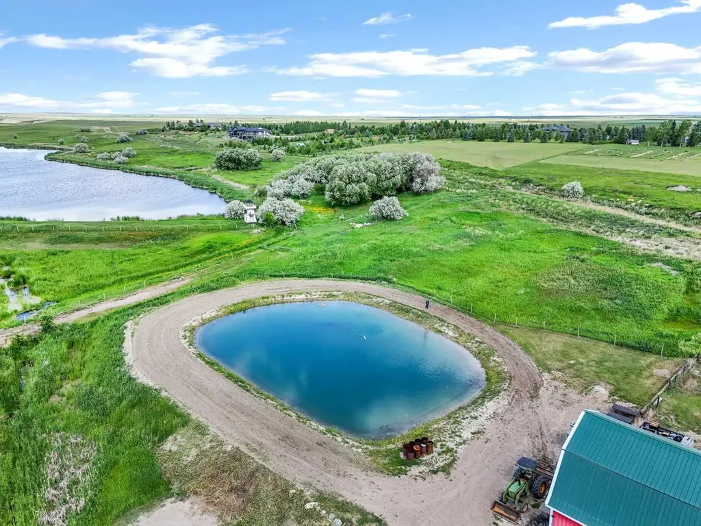 7308 Township Road 124 Rural Cypress County AB T1B 0K9