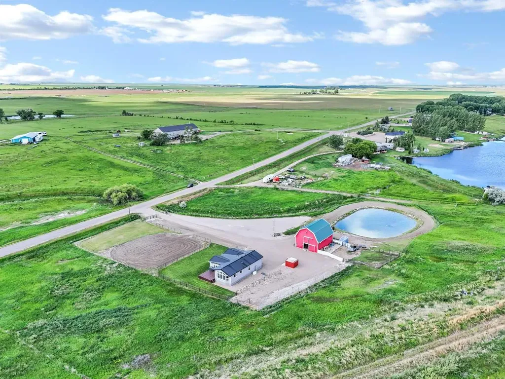 7308 Township Road 124 Rural Cypress County AB T1B 0K9
