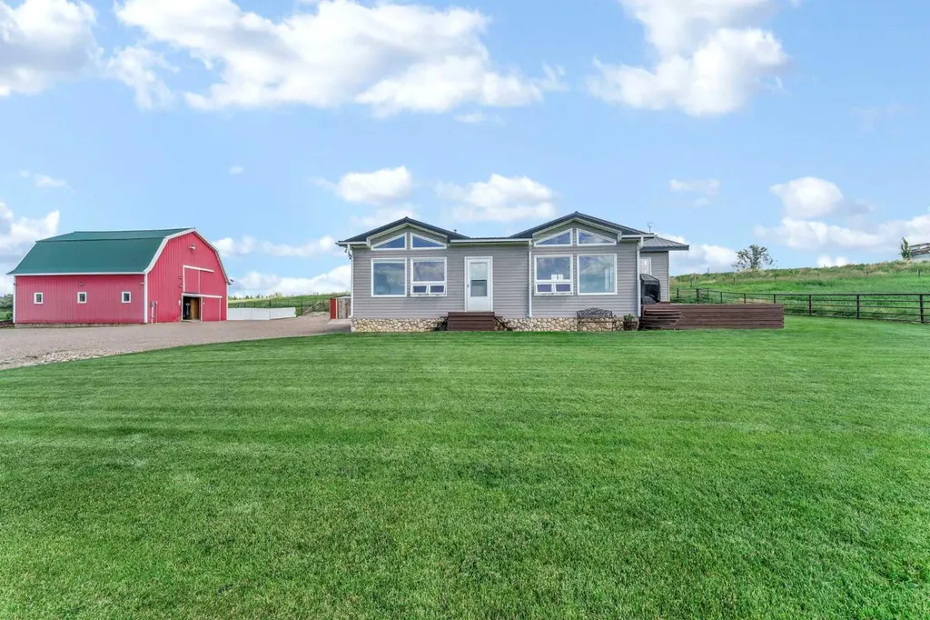 7308 Township Road 124 Rural Cypress County AB T1B 0K9