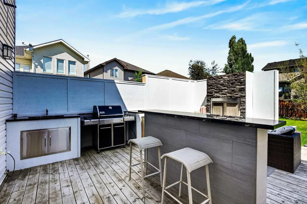 444 Rainbow Falls Way Chestermere AB T1X 1S6