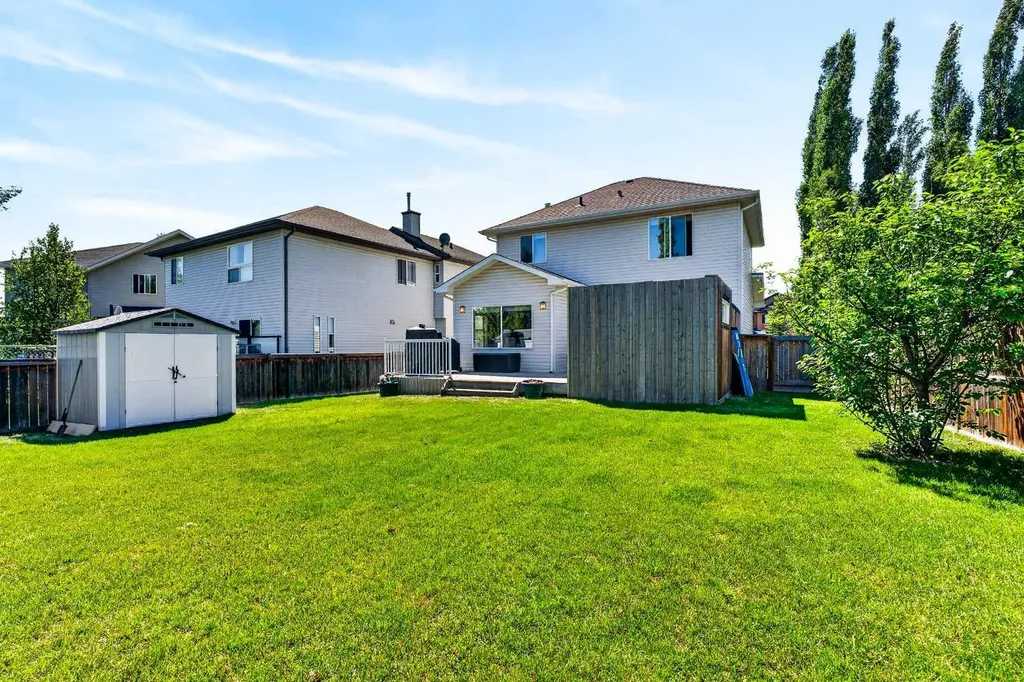 444 Rainbow Falls Way Chestermere AB T1X 1S6