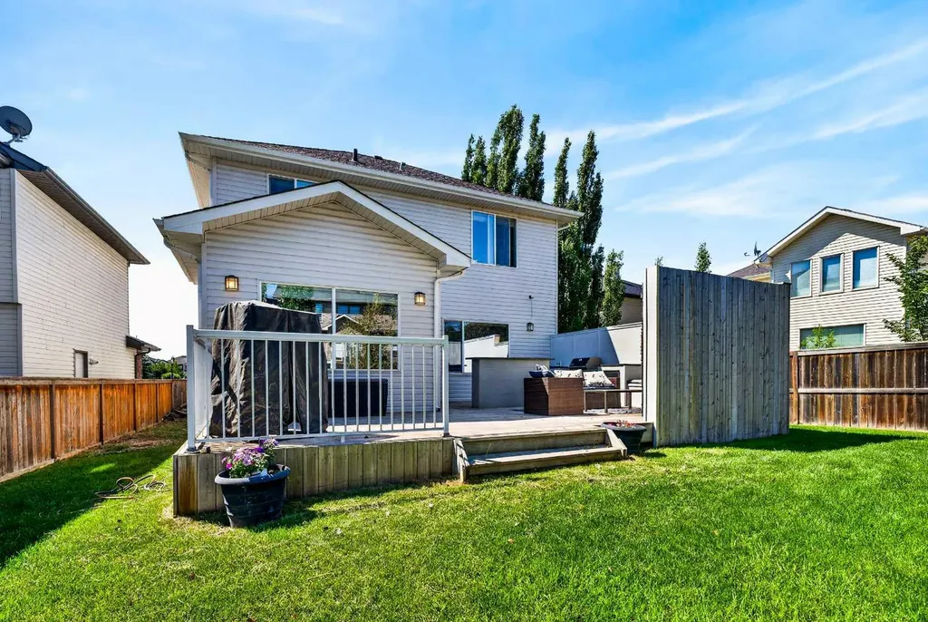 444 Rainbow Falls Way Chestermere AB T1X 1S6