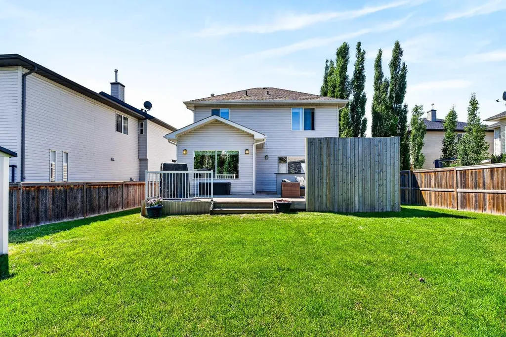 444 Rainbow Falls Way Chestermere AB T1X 1S6