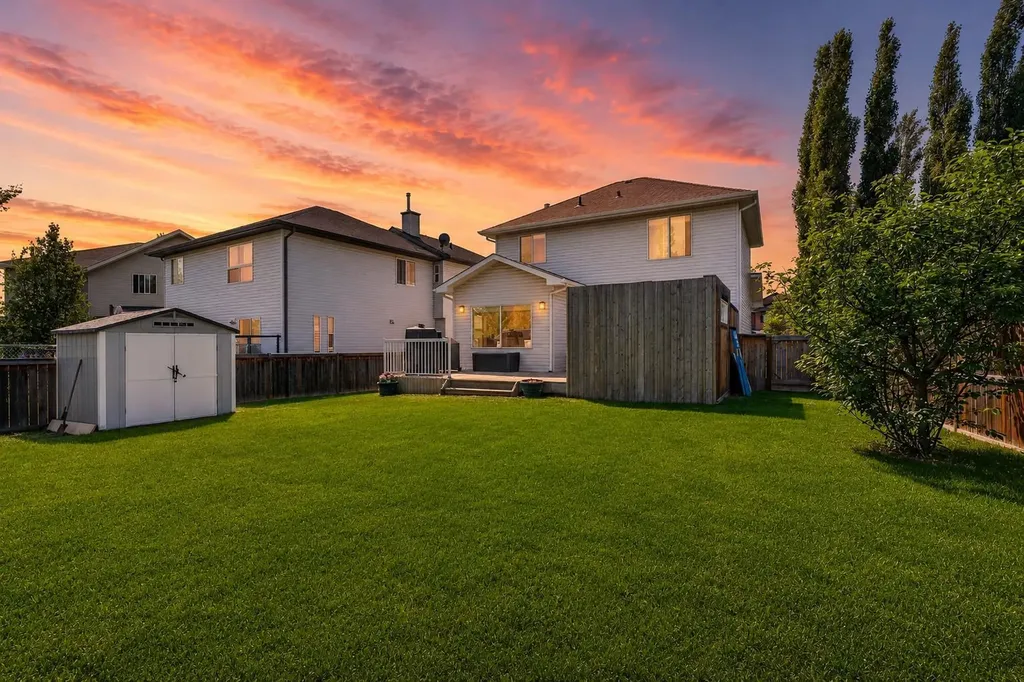 444 Rainbow Falls Way Chestermere AB T1X 1S6