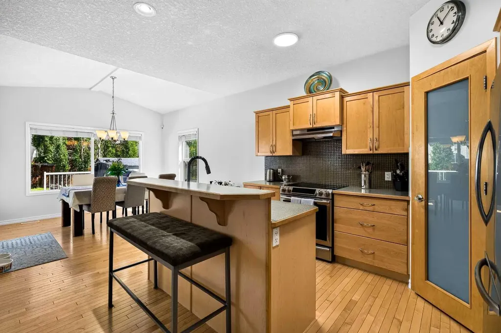 444 Rainbow Falls Way Chestermere AB T1X 1S6
