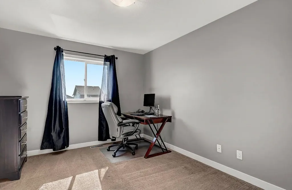 9409 88a Street Grande Prairie AB T8X 0H2